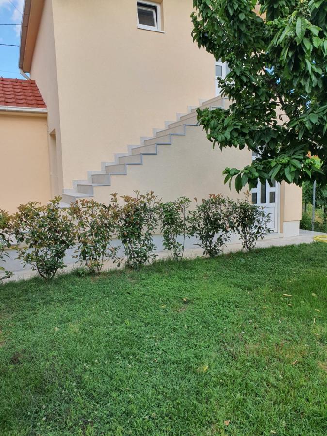 Apartman Tolosi 2 Podgorica Exterior foto